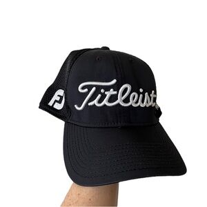 FootJoy Titleist ProV1 Black Fitted Hat Mens Size Medium/Large